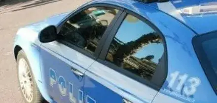 Milano, uomo colpito con 20 coltellate senza motivo da uno sconosciuto in zona San Siro: &egrave; in codice rosso