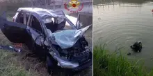 Perde il controllo dell'auto e finisce nel canale: morto un giovane. Il mezzo distrutto recuperato dai vigili del fuoco