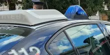 Cadavere di una donna nel canale, la scoperta choc di un passante: la morte &egrave; un mistero