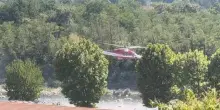 La figlia minorenne in difficolt&agrave; nel fiume, padre si tuffa per salvarla e muore annegato insieme allo zio