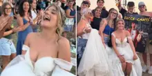 Prima si sposa, poi corre al concerto di Ultimo (con l'abito ancora addosso): &laquo;Ho cambiato solo le scarpe. Mio marito? L'ho lasciato con gli amici&raquo;