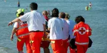 Choc a Bacoli, 20enne colto da malore in mare ingerisce acqua e finisce in rianimazione