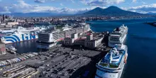 Navi green, nuovi ufficie restyling biglietteria: Gnv si rafforza a Napoli