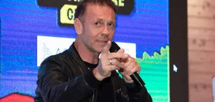 Rocco Siffredi: &laquo;I giovani? Mi scrivono a migliaia. Sono tornato sul set ma ho male alla schiena. Ora sogno Garrone&raquo;
