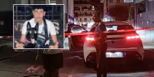 Uccisoa coltellate a 20 anni: chi &egrave; la vittima. Fine della fuga: fermati tre giovani. L'aggressione e la verit&agrave; dalle telecamere