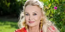 Barbara Bouchet: &laquo;Tarantino mi diede buca. Hollywood? Un avvocato avrebbero rovinato la mia carriera se non ci fossi stata. Scappai&raquo;