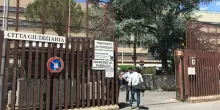 Roma, figli costretti a mangiare vegano: pap&agrave; rischia 5 anni. &laquo;Regole rigidissime, in casa clima di terrore&raquo;