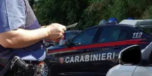 Maxi blitz con 20 arresti: minori e persone fragili impiegate per lo spaccio di droga