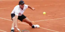 Darderi batte Vallejo in tre set (6-4, 6-7, 6-3) e vola in finale a Bastad: ?affronter&agrave; uno tra Tabilo e Rublev