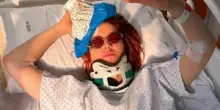 &laquo;Mi sono spaventata moltissimo, devo prendermi 4 settimane di riposo&raquo;, come sta Noemi dopo la caduta dal palco
