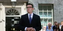 &laquo;Mio padre ha l'Alzheimer e non sa che sono premier&raquo;. La rivelazione di Andy Burnham, nuovo primo ministro inglese