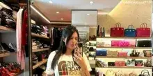 Furto nella residenza di Wanda Nara a Galliate: malviventi in casa con i 5 figli, via gioielli e documenti. Possibile soffiata interna