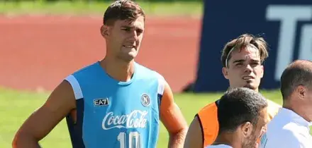 Infortunio Lucca, stop durante Napoli-Arezzo per l'attaccante azzurro