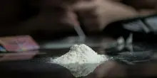 Pozzuoli, coca nei pacchi di biscotti per il paziente in ospedale