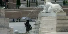 Caldo a Roma, arriva la quarta ondata di calore: attesi picchi oltre i 38 gradi per dieci giorni, ecco la zona pi&ugrave; rovente della Capitale