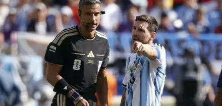 Vincic, si ritira l'arbitro della finale dei Mondiali: la carriera e i successi del fischietto sloveno