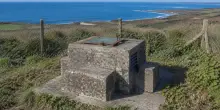 Bunker della Guerra fredda "vista mare" vendesi per 52.000 euro: avvertenza, non &egrave; abitabile