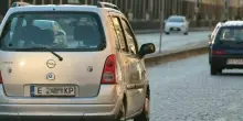 Napoli, la truffa delle auto con targa polacca: cos&igrave; si aggira l'assicurazione, interviene il Governo di Varsavia