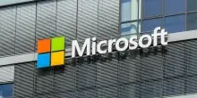 Microsoft, vola in Borsa. Attesa per i conti di Apple