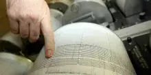 Terremoto Napoli oggi, forte scossa di magnitudo tra 3.7 e 4.2. Saltata la corrente in diversi quartieri del centro