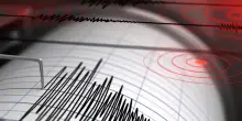 Terremoto, paura a Marano: uomo si lancia dal balcone durante la forte scossa