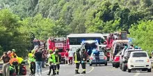 Incidente sulla Rieti-Terni, cinque morti e cinque feriti nello scontro tra pullman, camper e auto