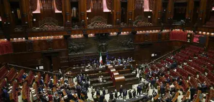 Manovra, da rifinanziare nel 2027 il sostegno alle lavoratrici con pi&ugrave; figli. Strutturale il bonus per i nuovi nati