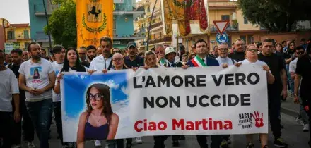Martina Carbonaro, divieto di avvicinamento alla famiglia dell'assassino per i genitori della 14enne uccisa