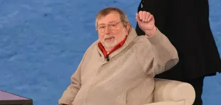 Francesco Guccini, l'ultima testimonianza: &laquo;Parole sono importanti, ci fanno imparare ad amare&raquo;. Il libro postumo