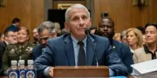 Fauci dichiarato colpevole di oltraggio al Congresso Usa, ora rischia un'indagine penale