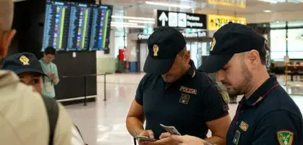 Schengen, la Spagna avvisa l'Italia: &laquo;Stop ai controlli alle frontiere entro domenica o adotteremo misure proporzionali&raquo;