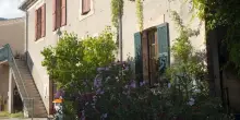 &laquo;Il caldo ha danneggiato la mia casa da oltre 500mila euro, ora non vale pi&ugrave; nulla&raquo;: il cedimento causato dalle ondate di calore
