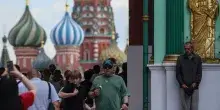 Economia russa, le famiglie sono preoccupate: in calo salari e redditi. &laquo;E migliaia di aziende chiudono ogni mese&raquo;