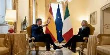 Madrid-Roma, attacco e ritorsione: scontro totale. &laquo;Controlli alle frontiere per chi arriva dall'Italia&raquo;