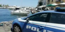 Difende la madre, accoltellato dal padre che finisce in manette a Ischia