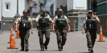 Choc in Ecuador, otto corpi smembrati ritrovati dalla polizia sepolti in una miniera