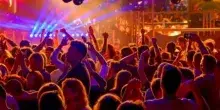 Muore a 34 anni dopo una rissa in discoteca a Sangineto: era addetto alla sicurezza: lascia la moglie e un figlio piccolo