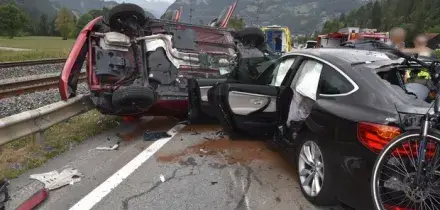 Incidente in Svizzera, morti due italiani: frontale tra due auto sulla strada per Schiers