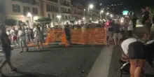 Terremoto Campi Flegrei, gli sfollati bloccano le strade a Pozzuoli