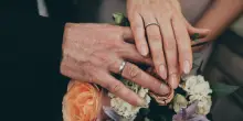 &laquo;Ci siamo risposati 30 anni dopo il divorzio. Eravamo le persone giuste al momento sbagliato. Vogliamo passare insieme la vita che ci resta&raquo;