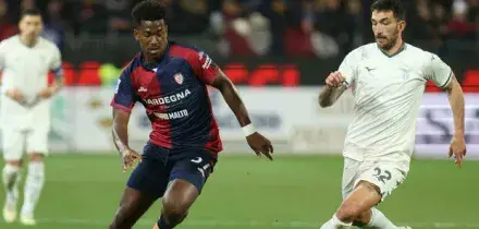 Trepy, chi &egrave; l'attaccante del Cagliari che ha rischiato di annegare in piscina: et&agrave;, il gol al debutto in Serie A e il ricovero in terapia intensiva