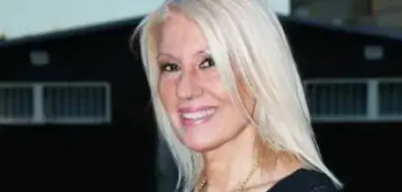 Rossella Diaco, morta la storica conduttrice di Isoradio. A fine luglio l'annuncio del tumore: &laquo;Ho quel brutto mostro, le terapie sono andate male&raquo;