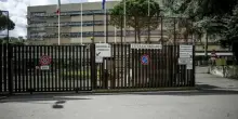 &laquo;Cos&igrave; guarirai dal malocchio&raquo;, ma era solo Gaviscon: arrestata a Roma coppia di 60enni