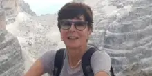 Precipita in montagna davanti al marito, Maria Cristina Della Libera muore a 65 anni. La chiamata disperata dell'amica ai soccorsi