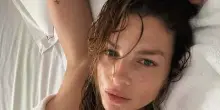 Emma Marrone: &laquo;Non ho un fidanzato da dieci anni, so flirtare ma non sono brava con le relazioni. Esteticamente? Mi do 10, sono una figa&raquo;