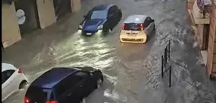 Maltempo in Liguria: temporali e allerta arancione, oltre 37mila fulmini e danni tra Chiavari e Genova