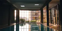 Milano, sei intossicati alla piscina del Four Season per fumi chimici. Due ospiti dell'hotel di lusso in codice giallo all'ospedale