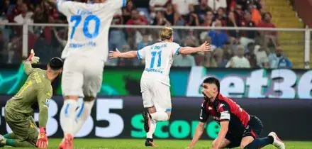 Genoa-Napoli, il gol di De Bruyne era da annullare? La decisione di Di Bello e le proteste di De Rossi. Cosa &egrave; successo