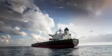 Crollano produzione, scorte e raffinati di petrolio: un freno all?economia mondiale