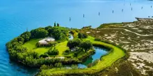 Crevan, l?isola privata nella Laguna di Venezia torna in vendita (e il prezzo &egrave; dimezzato)